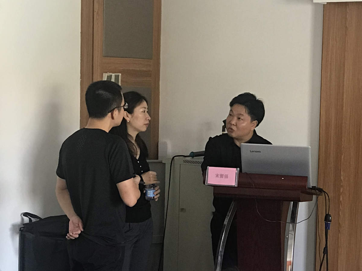 微信图片_20181122110319_副本.jpg